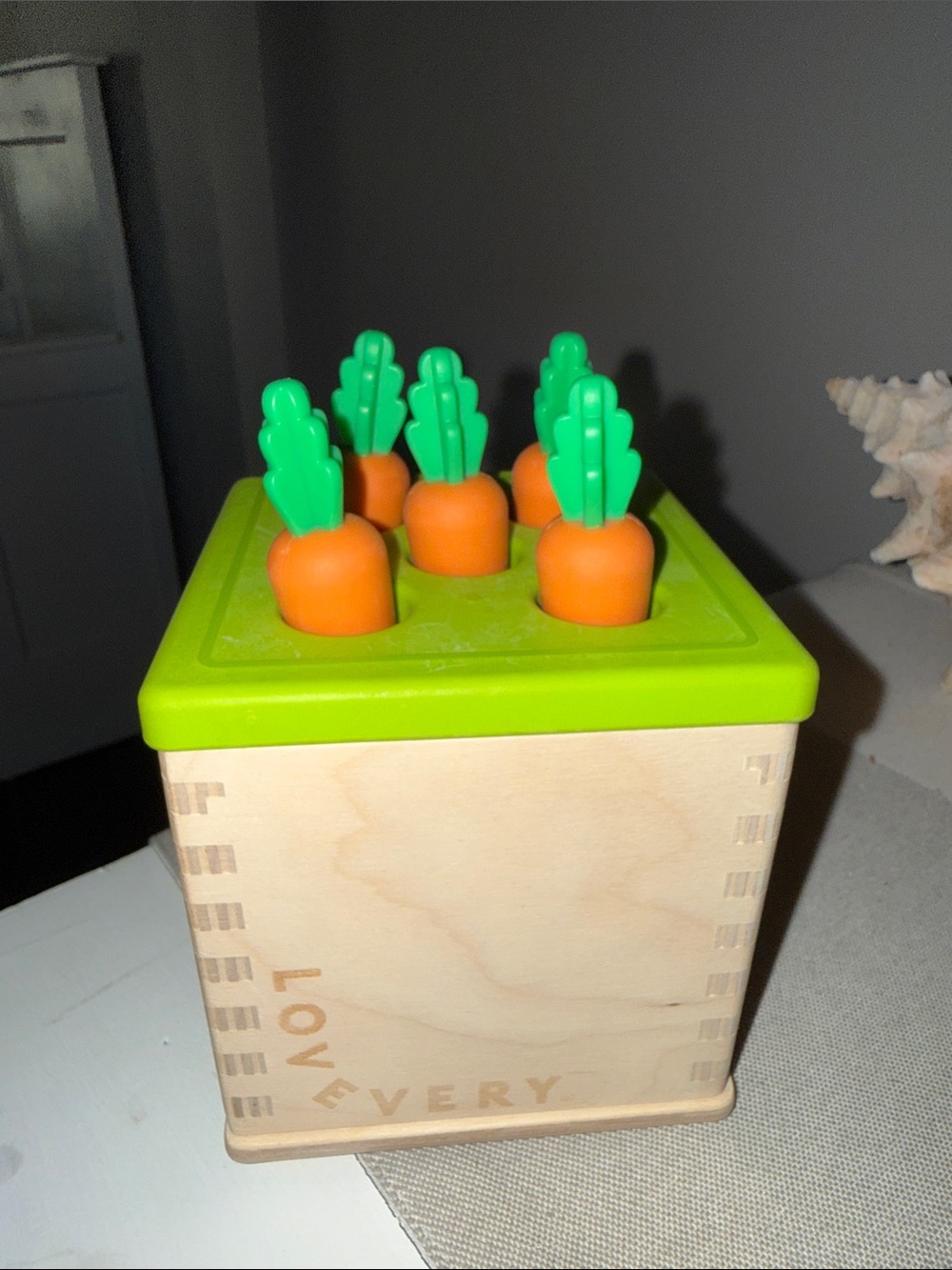 Lovevery interchangeable Push-and-Pop Carrot Surprise Toy - 13-15 Mths